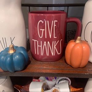 Give Thanks Mug | Rae Dunn